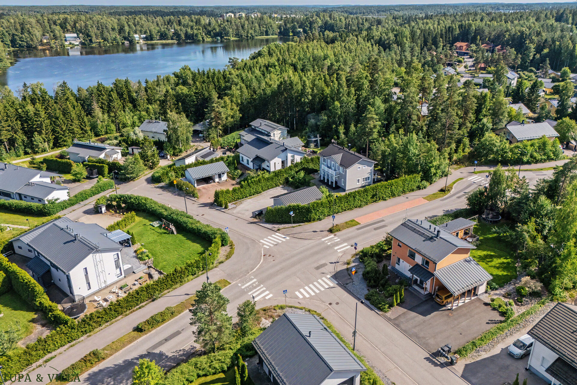 4h, k, s, kph, khh/wc,ak,var+saunarakennus:kph,s,tupa