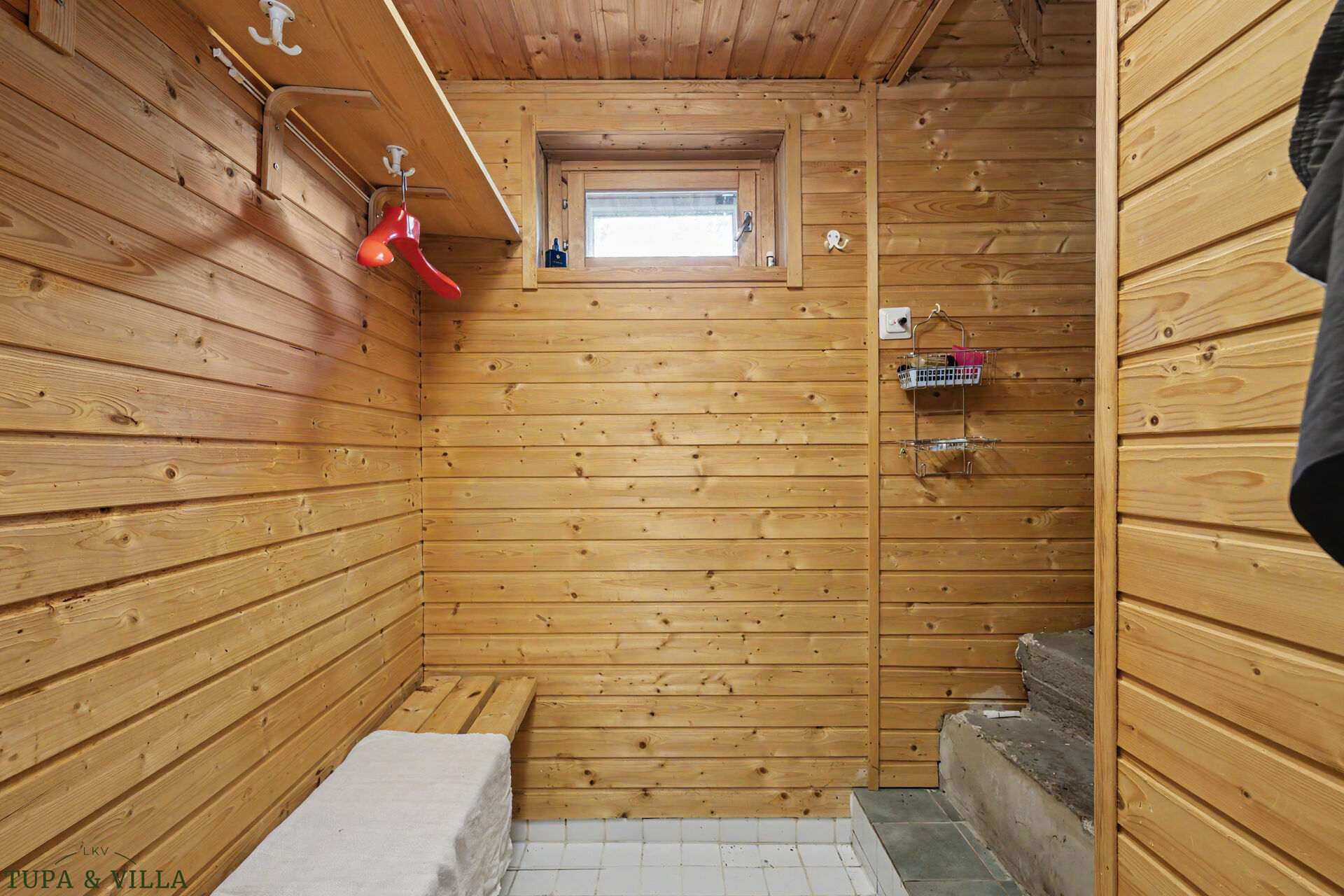 4h, k, wc, kellarissa khp ja sauna
