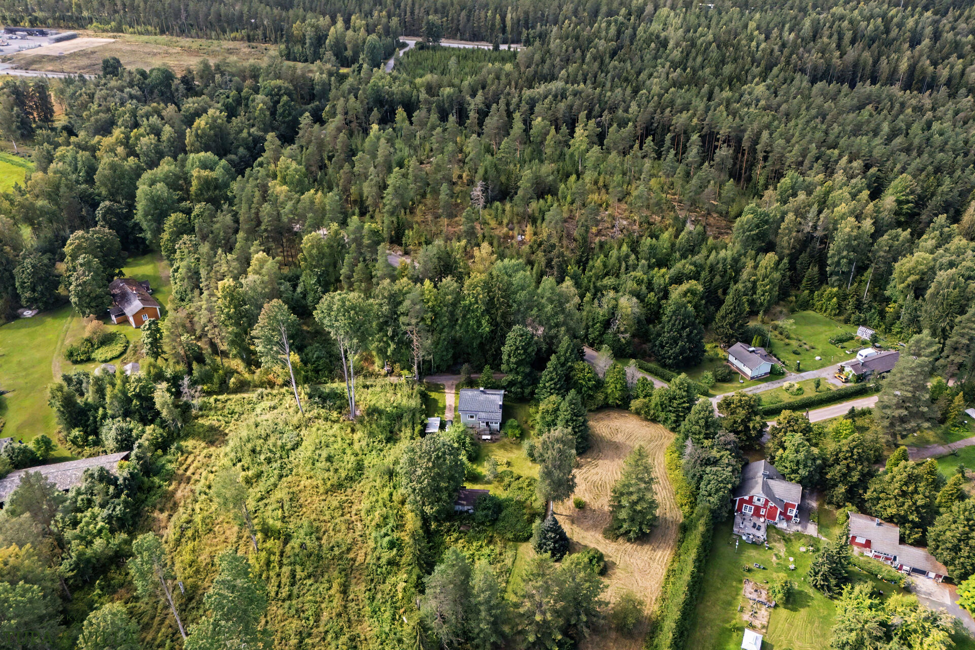 4h, k, wc, kellarissa khp ja sauna