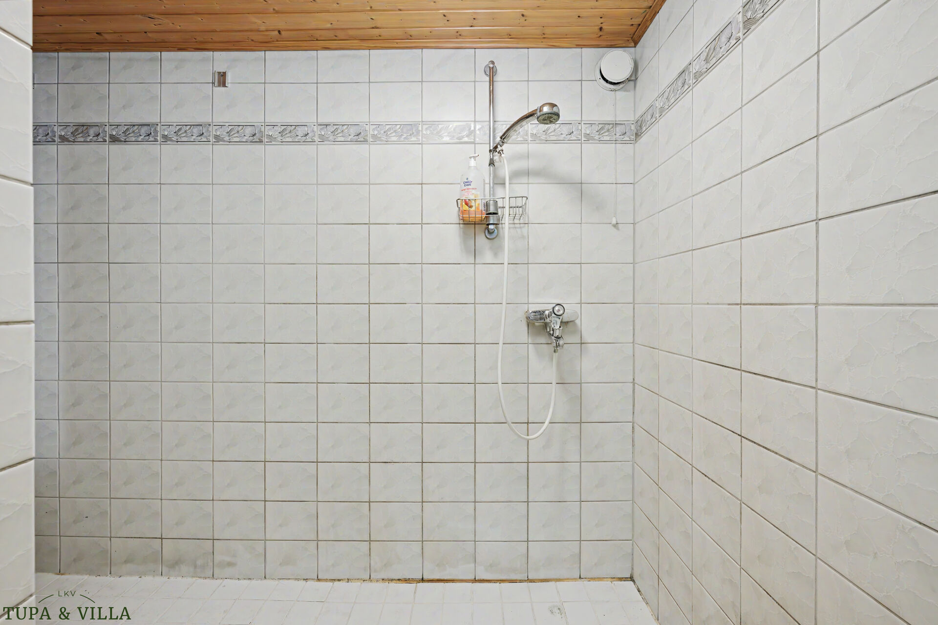 4h, k, wc, kellarissa khp ja sauna