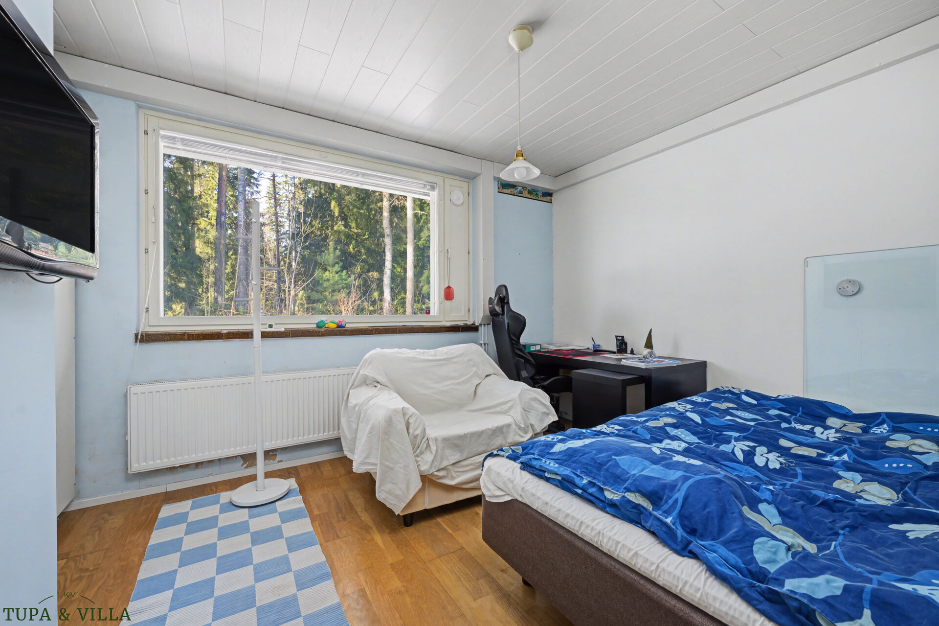 4h, k, ps, s, khh, 2 x erill. wc, 2 x et, autotalli