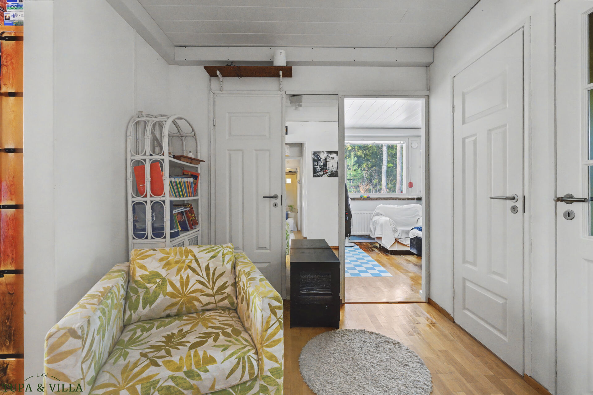 4h, k, ps, s, khh, 2 x erill. wc, 2 x et, autotalli