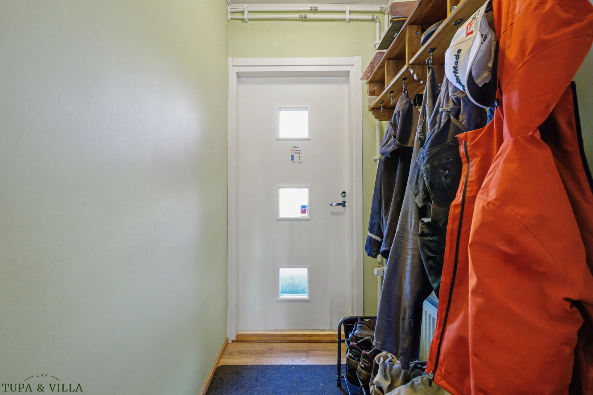 4h, k, ps, s, khh, 2 x erill. wc, 2 x et, autotalli