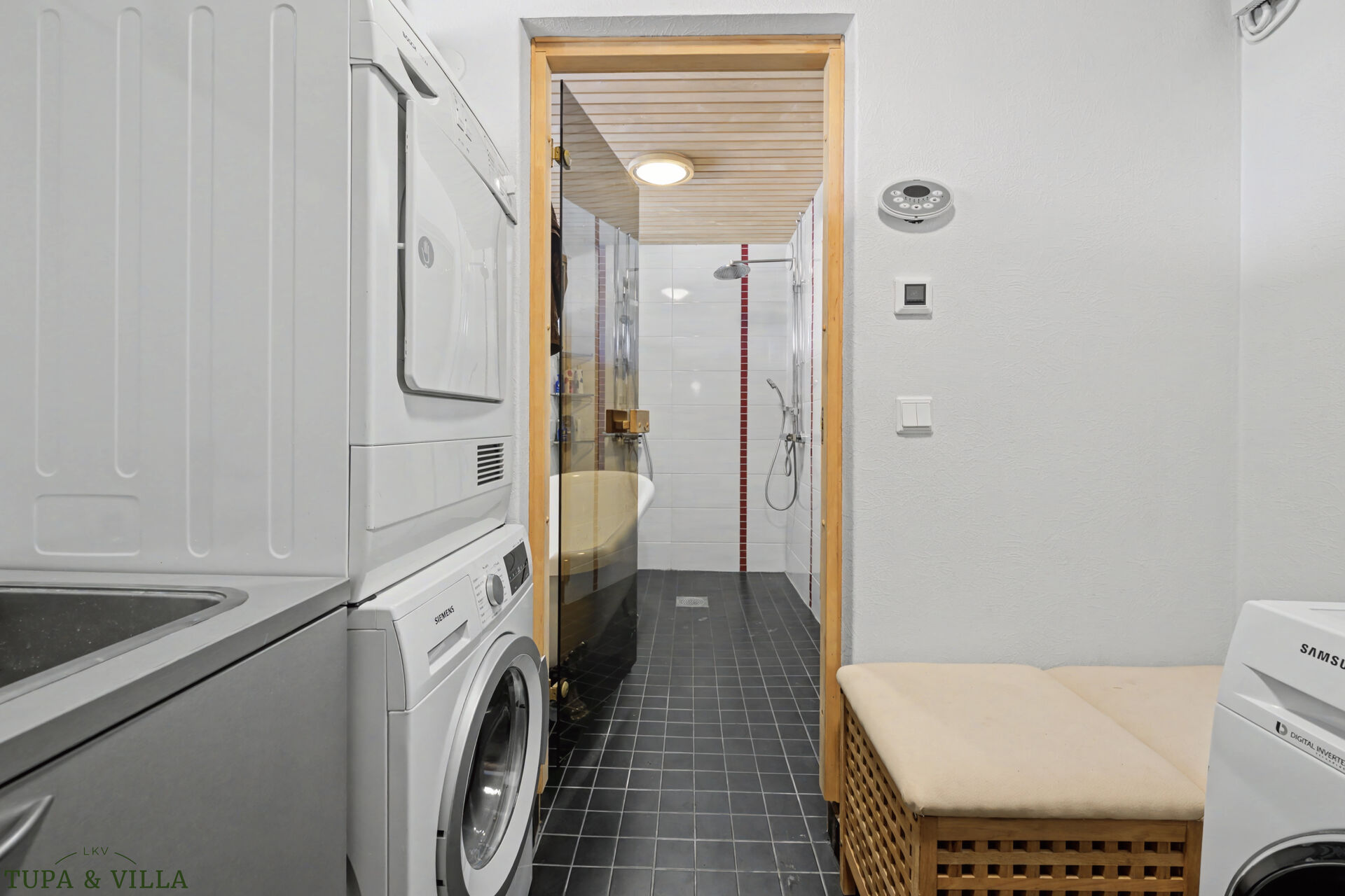 4h, k, ps, s, khh, 2 x erill. wc, 2 x et, autotalli