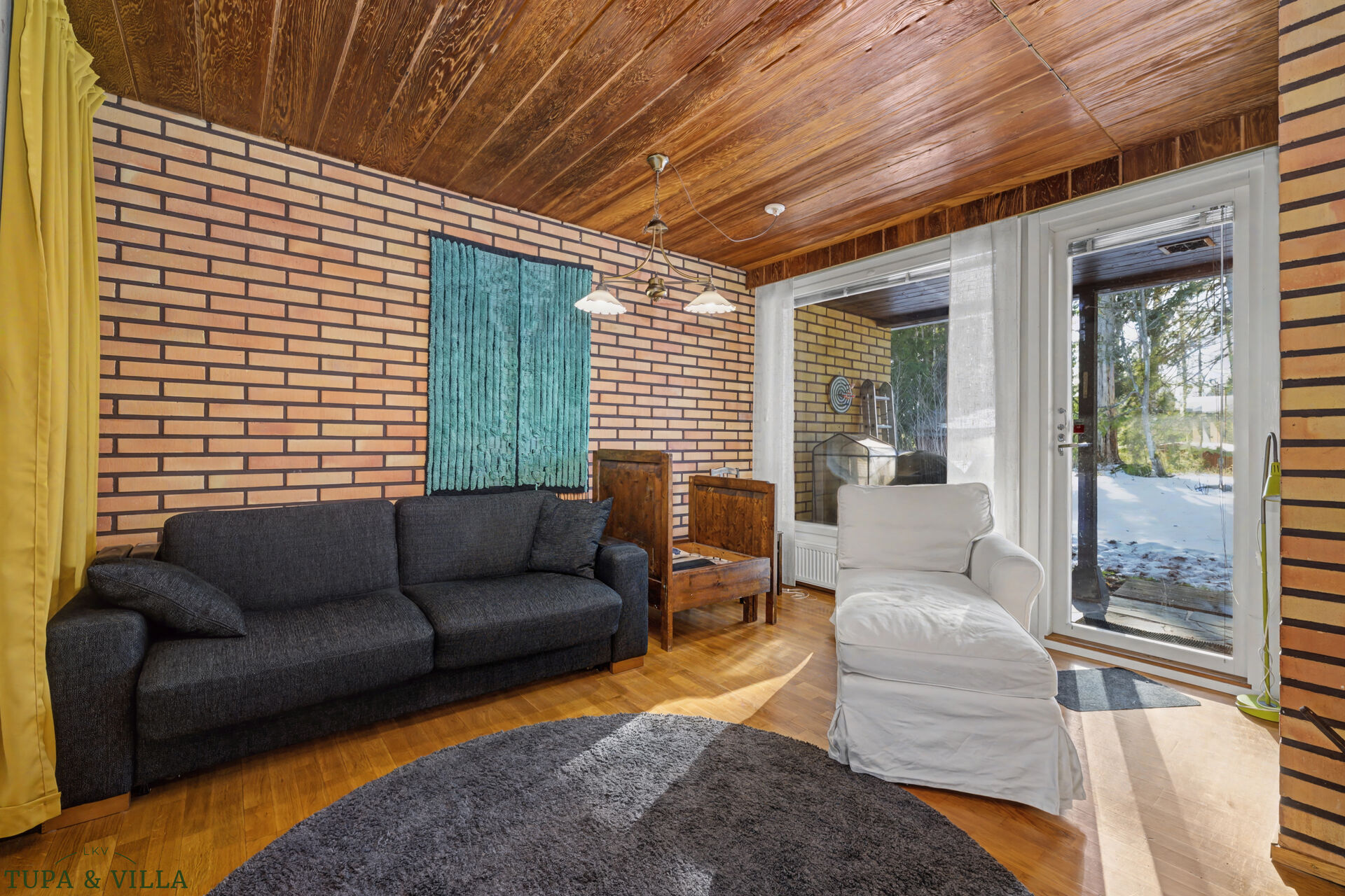 4h, k, ps, s, khh, 2 x erill. wc, 2 x et, autotalli