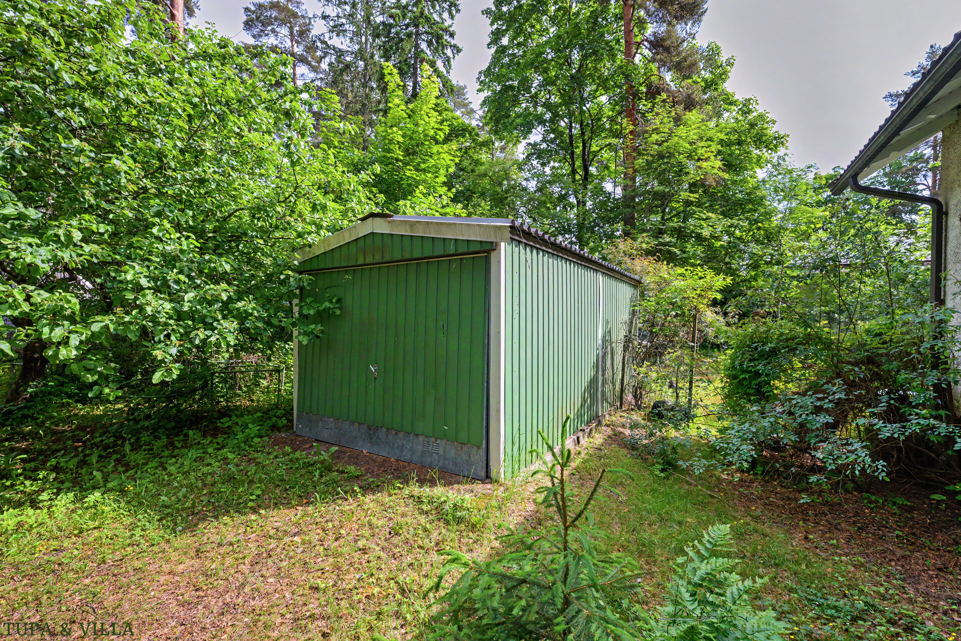 5h, rt, k, 2 x wc, kph, s, at, varastotilaa