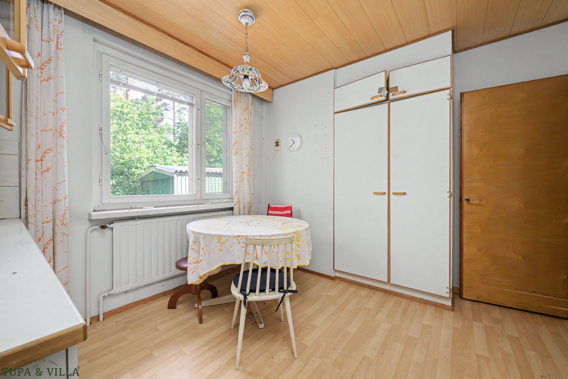 5h, rt, k, 2 x wc, kph, s, at, varastotilaa