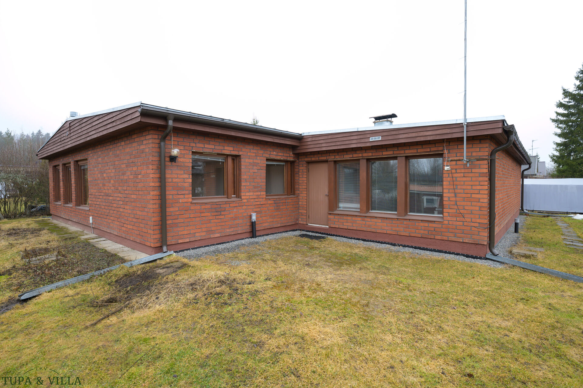 4h, k, takkahuone, kph, s, autotalli, var.  x 2, autokatos