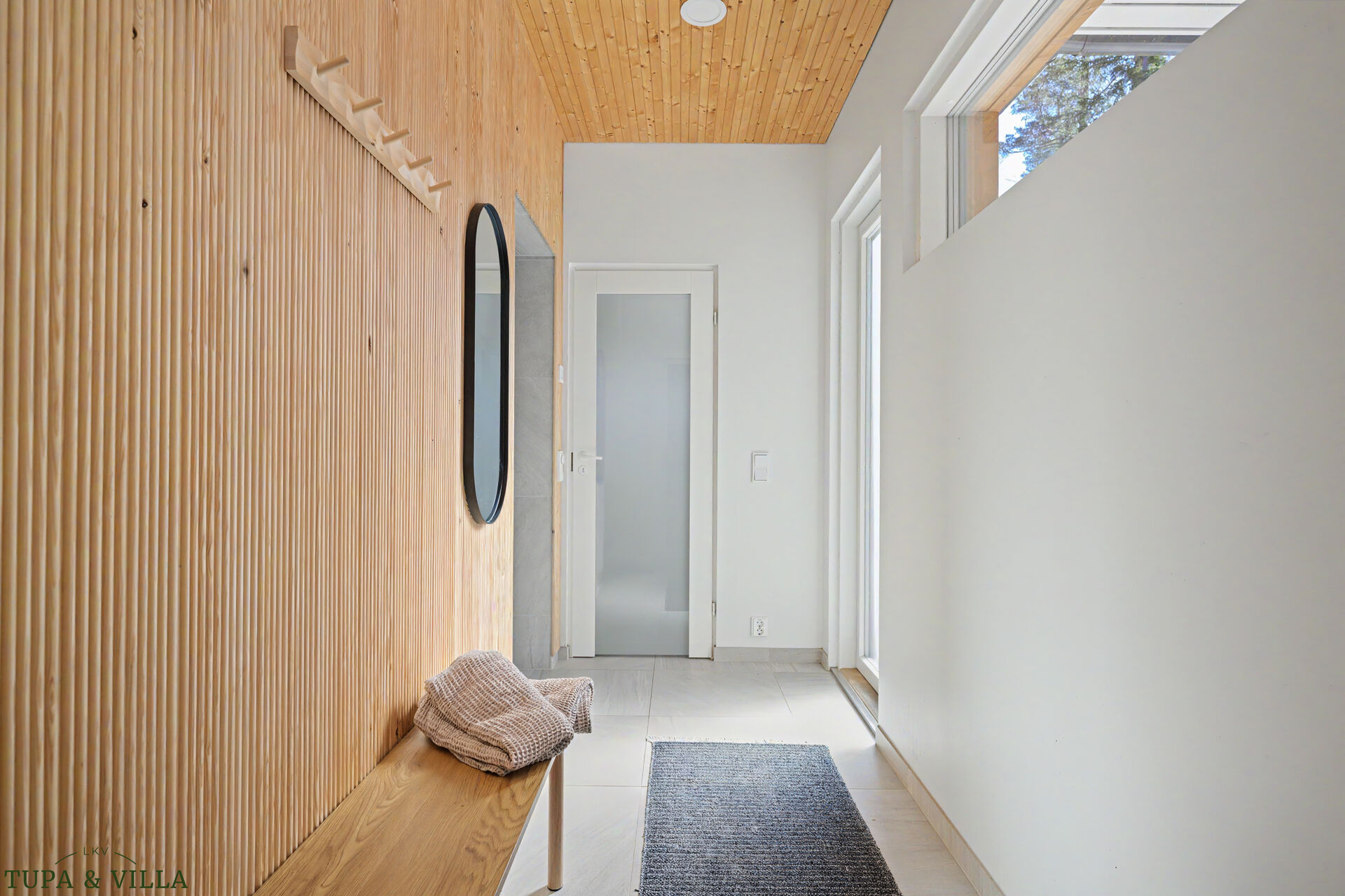 6 h, k, lasten oh, khh, 2 x wc, 2 x kph, ph, s, arkiet, at, ak +pihasauna