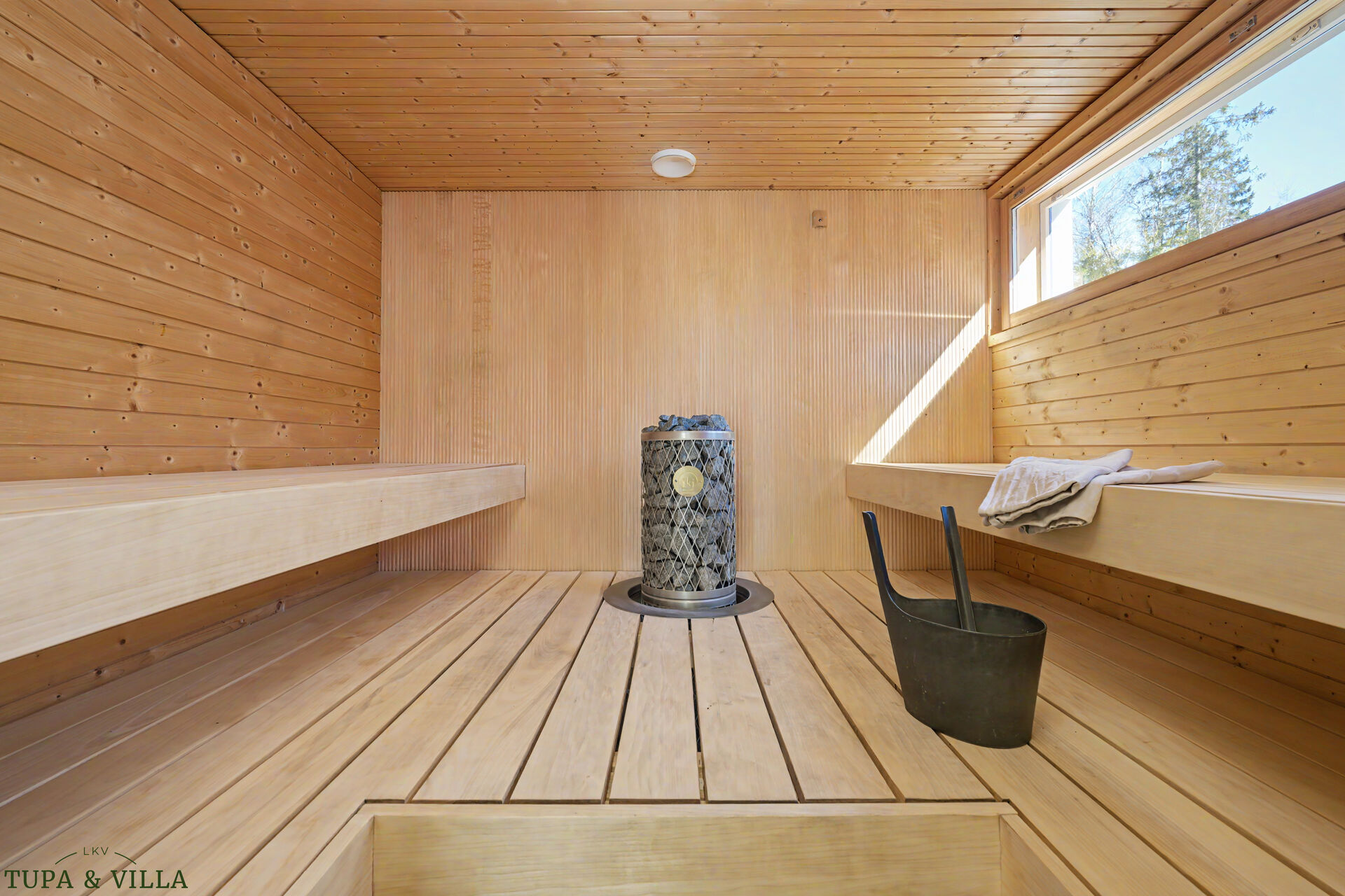 6 h, k, lasten oh, khh, 2 x wc, 2 x kph, ph, s, arkiet, at, ak +pihasauna