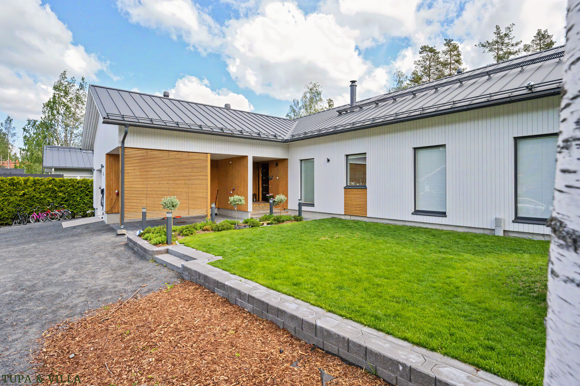6 h, k, lasten oh, khh, 2 x wc, 2 x kph, ph, s, arkiet, at, ak +pihasauna