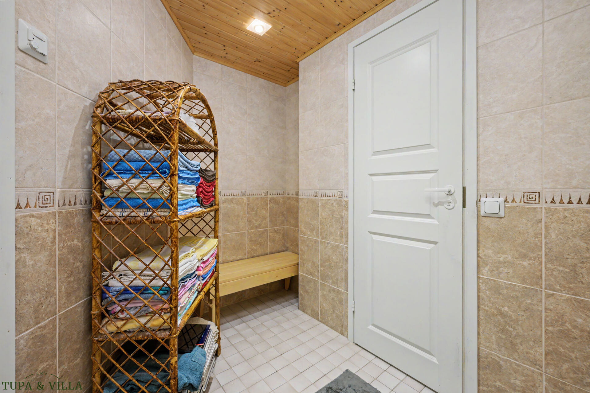 4h, k, khh, kph, s, 2 x erill.wc, 2 x var, autokatos
