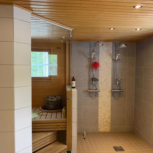 Sauna ja kylpyhuone