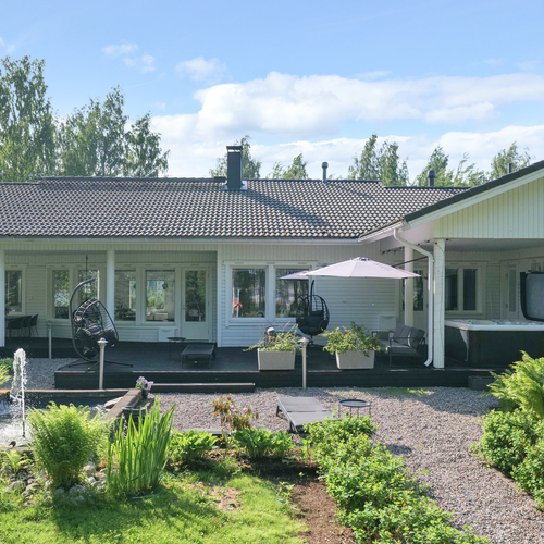 Omakotitalo, Aitoinniementie 6, Taipalsaari, Saimaanharju, 4h, k, kph, s, 2wc, khh, terassi, var, at 2:lle autolle, 170 m², 359 000 €