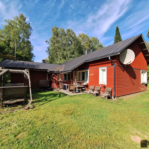 Omakotitalo, Kirkkokatu 16, Parikkala, k, 3h, tk, aula, khh, ruokasali, ma, 2wc, pukuh, kph, s, 139,00 m², 55 000,00 €