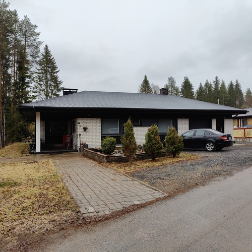 Omakotitalo, Huhtatie 3, Rovaniemi, Karvonranta, 4mh, oh, k, s, khh, 2wc., Autotalli + 2 varastoa., 119 m², 199 000 €