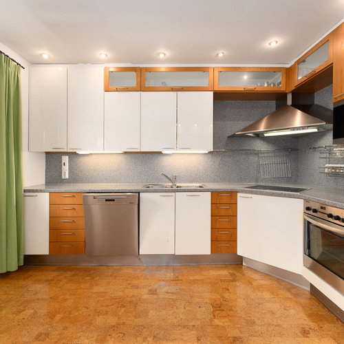 Keittiöstä pääsee suoraan ulos