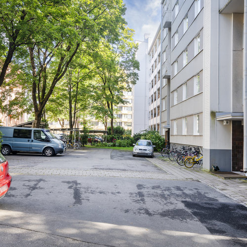 Asunnon ikkunat eivät ole sisäpihalle.