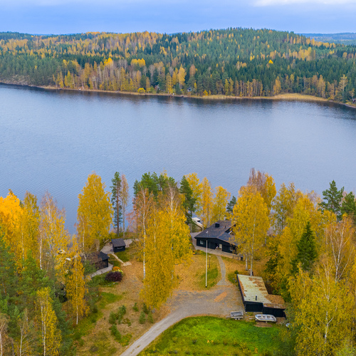 Mökki tai huvila, Paljavedentie 64, Mikkeli, Parkkila, Tupa/tupakeittiö, 3mh, pukuhuone, kylpyhuone, sauna, wc, lasitettu kuisti, 109 m², 448 000 €