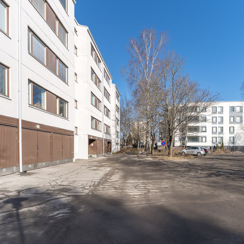 Julkisivu