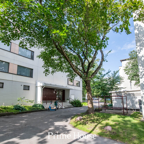 Kerrostalo, Maininkitie 16, Espoo, Kivenlahti, 3h, k, kph + lasitettu parveke, 76,50 m², 198 000 €