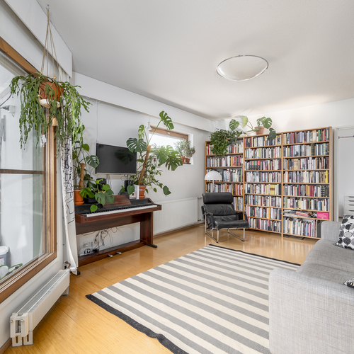 Kerrostalo, Larin Kyöstin Tie 9, Helsinki, Veräjämäki, 4h, k, s, 94,50 m², 280 000,00 €