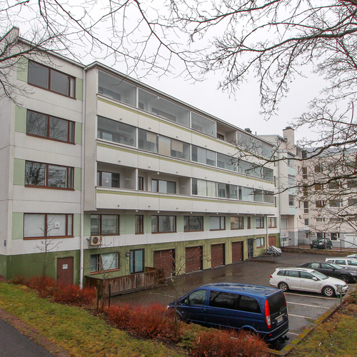 Kerrostalo, Hämeenaukio 4, Riihimäki, Keskusta (Peltokylä), 3h, k, kph/wc, erill.wc, vh, las.parveke, 71,50 m², 118 000 €