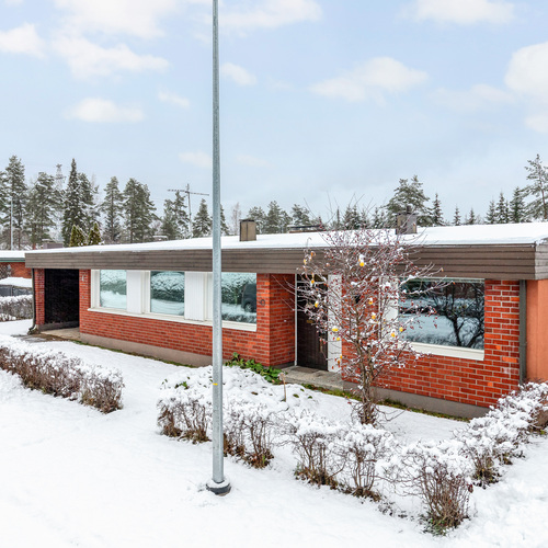 Omakotitalo, Paimenkatu 4, Lappeenranta, 4h, k, vh, kph, s, wc x 2, terassi, var, ak, 143 m², 120 000 €