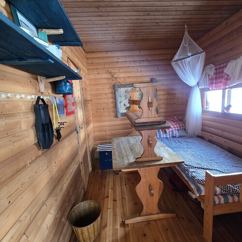 Rantasauna oleskelutila.