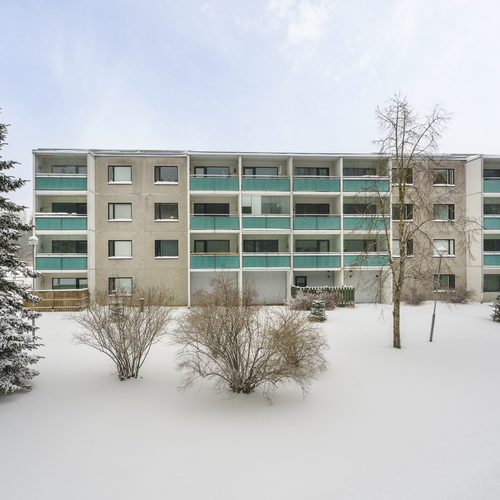 Julkisivu sisäpihan puolelta