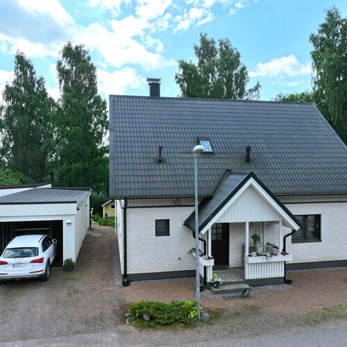 Omakotitalo, Pihlajatie 14, Loviisa, Antinkylä, 5h + k + kph + s + 2 wc + vh, 134,70 m², 185 000,00 €