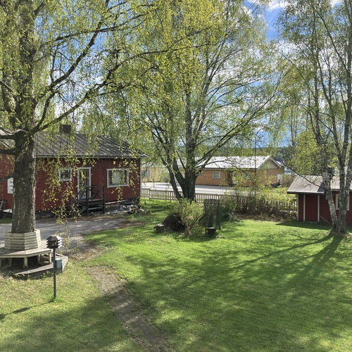 yritystila + pihasauna