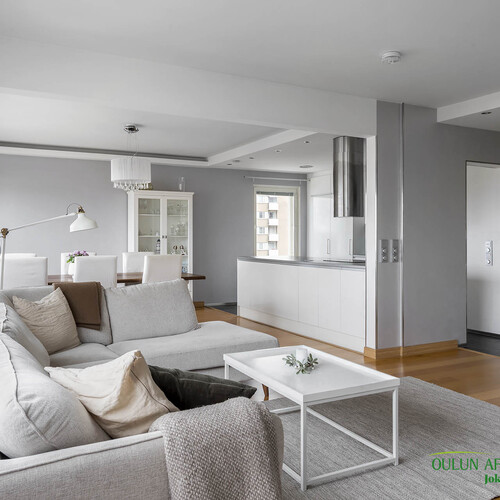 Kerrostalo, Pakkahuoneenkatu 8, Oulu, Keskusta, 4h, k, kph, s, wc/khh, 103 m², 335 000 €