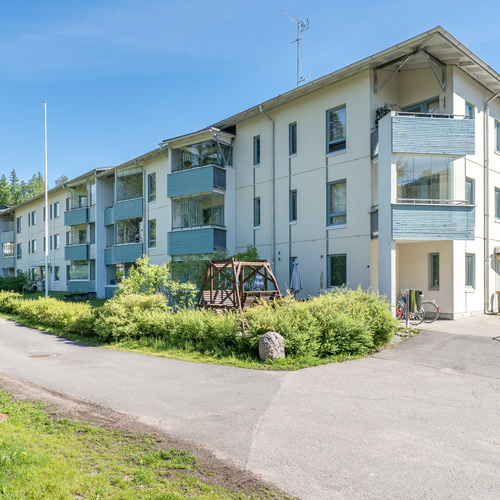 Julkisivu