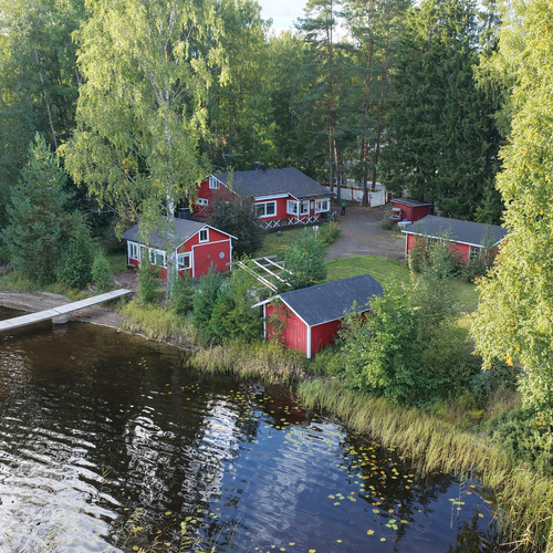 Mökki tai huvila, Pertunmaantie 59 A, Mäntyharju, Oh, k, mh, et, kph, kuisti + yläk 2h + 2 rantasaunaa + AT + venevaja, 110 m², 149 000 €
