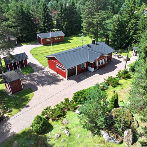Omakotitalo, Hallonbackantie 23, Lapinjärvi, Pukaro, 4h + k + kph + s + khh + at, 98,50 m², 178 000,00 €