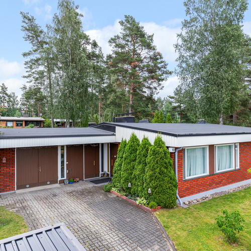 Omakotitalo, Lappeenranta, Sammaltie 13, 6h, k, s, wc x 2,, kph, s,at,varasto, 147,00m², 168 000,00 €