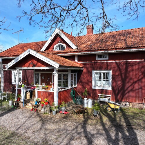 Omakotitalo, Anderssoninkuja 5, Lapinjärvi, Kirkonkylä, 4h + k + kph + wc + aula + kuisti, 190,00 m², 162 000,00 €