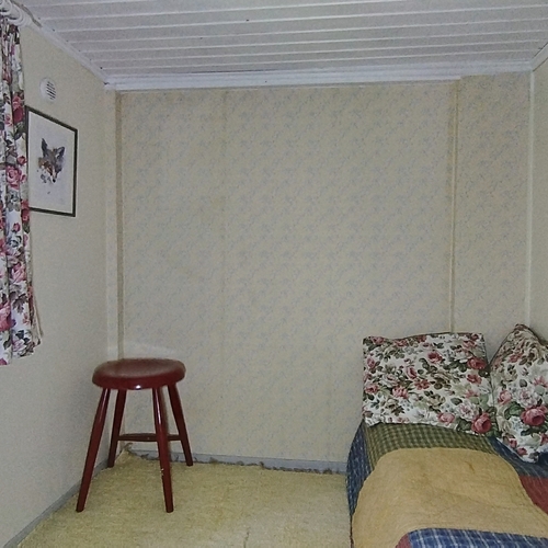 Pieni huone asuinkerroksessa