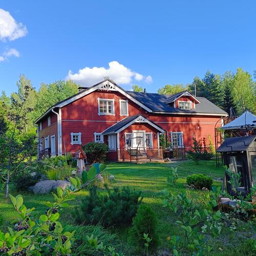 Omakotitalo, Hausjärvi, Lavinto, Lavinnontie 2, 6 h, k, wc, kph/wc, kph,khh, kesäkeittiö, pihasauna,/at, autohalli, varastoja, 250,00m², 229 000,00 €