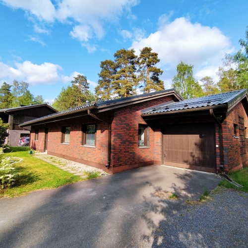 Omakotitalo, Poutapolku 5, Mikkeli, Laajaharju, 3h+k+s+ autotalli+varasto, 104 m², 118 000 €