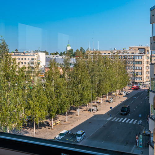 Näkymä olohuoneesta.