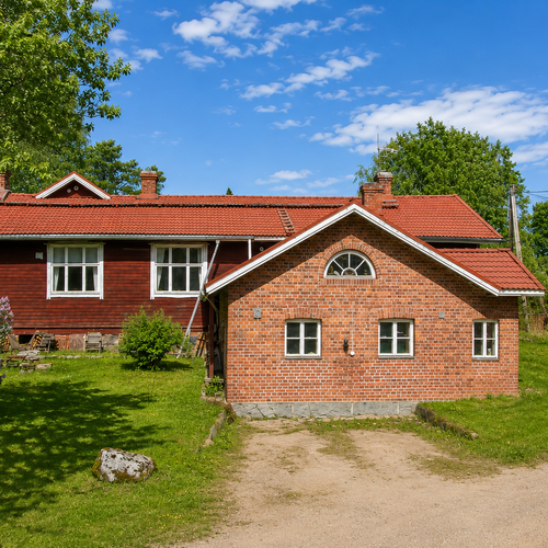 Omakotitalo, Santamäentie 76, Loppi, Launonen, 6 h, k, apuk, wc, kph/wc, 2vh, s, ph, psh, paja, var.tilaa, 170 m², 159 000 €