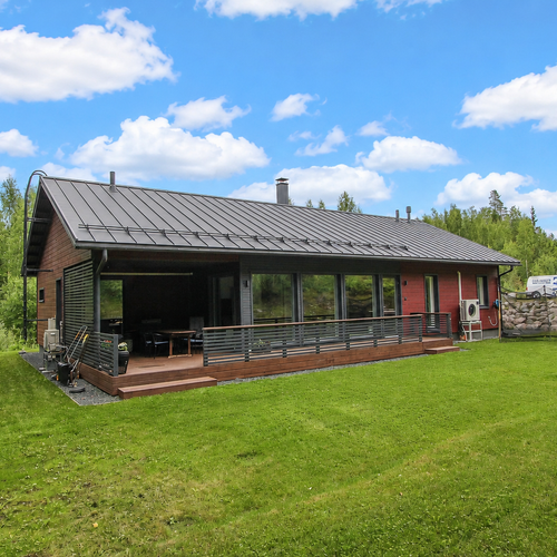 Omakotitalo, Haukankaarre 2, Riihimäki, Metsäkorpi, 5h, k, 2 x khh, kph, s, 2wc, tekn.tila, terassi, 137 m², 298 000 €