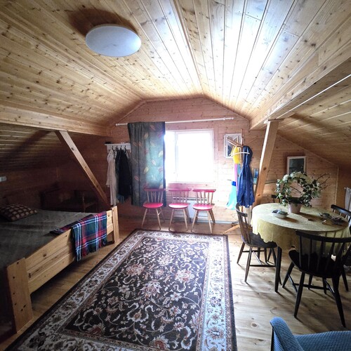 Parvella yläkerrassa nukkumatilaa.