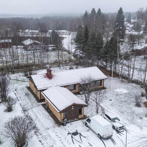 Omakotitalo, Ollintie 8, Pello, 5h, k, kph, s,2wc,th+ at, 109 m², 79 000 €