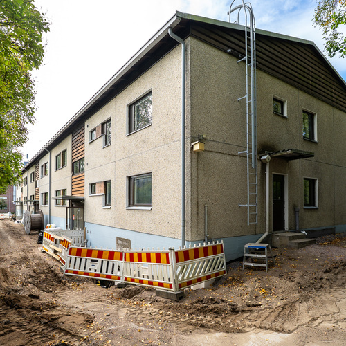 Julkisivu