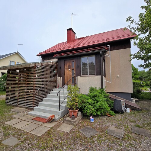 Omakotitalo, Mikkeli, Emola, Emolankatu 10, 4h, k, kph, s, wc, autotalli, 150,00m², 84 000,00 €
