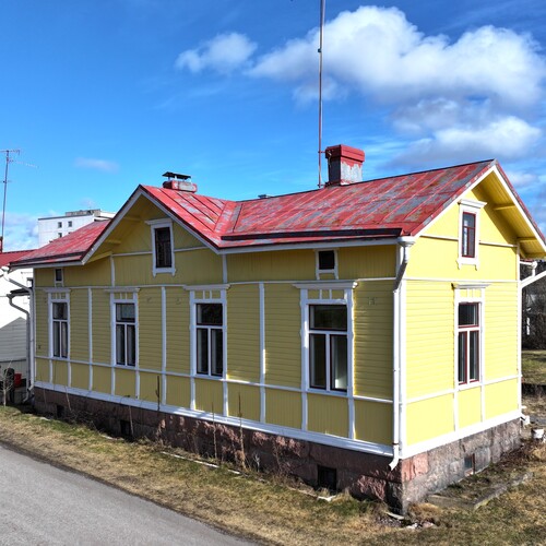 Omakotitalo, Pohjoinen Tullitie 21, Loviisa, 4h + k + s + kph  + wc + kuisti, 108,00 m², 235 000,00 €