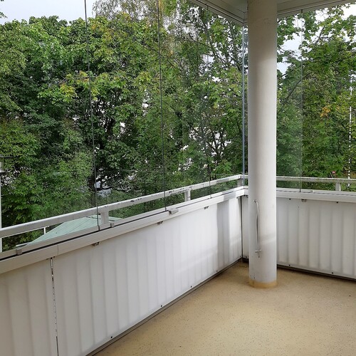 Lasitettu suuri parveke